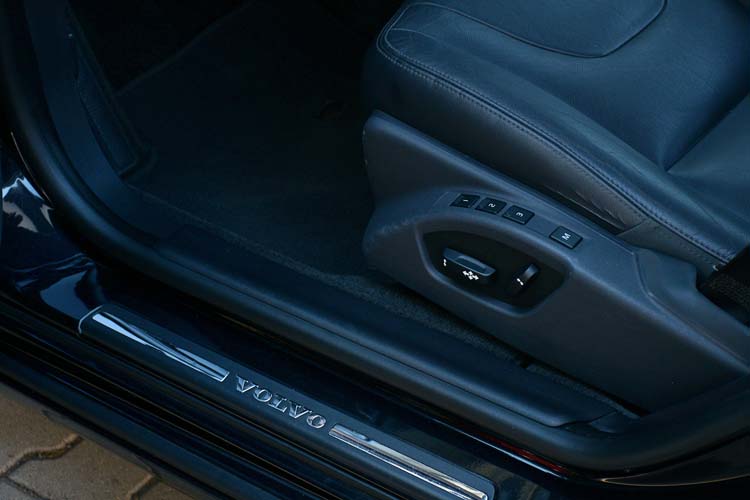 Volvo V60 D4 Geartronic Summum