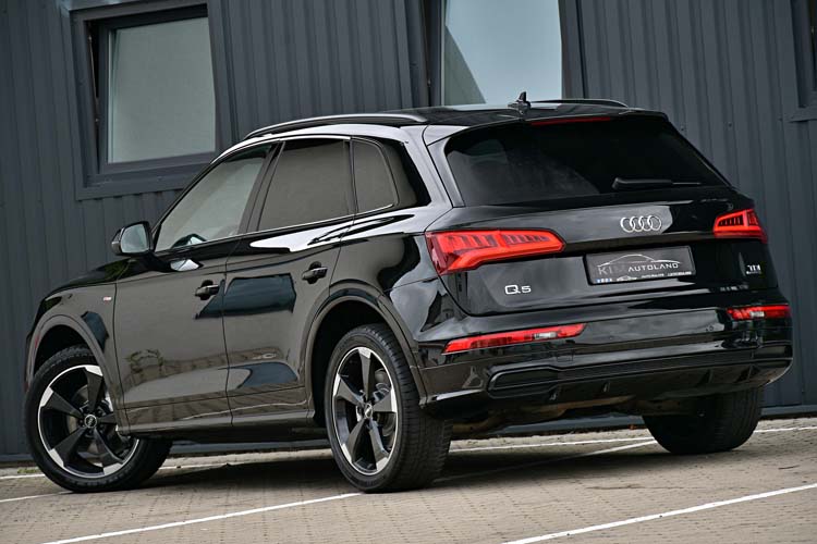 Audi Q5 2.0Tdi ULTRA Quattro S Tronic S LINE+