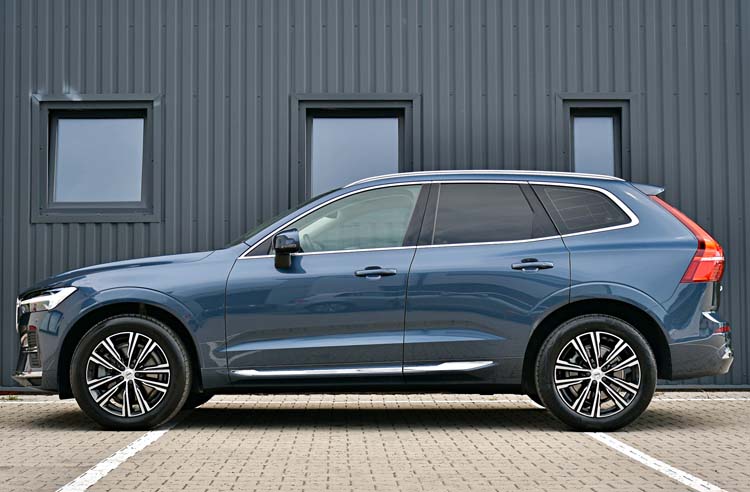 Volvo XC 60 B4 MHEV AT8 AWD Inscription