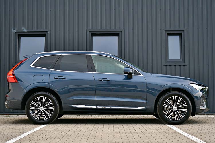 Volvo XC 60 B4 MHEV AT8 AWD Inscription