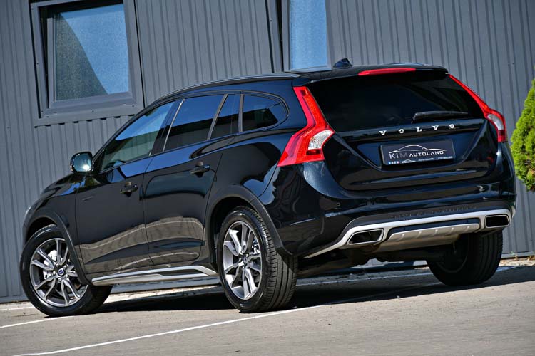 Volvo V60 Cross Country D4 Geartronic SUMMUM