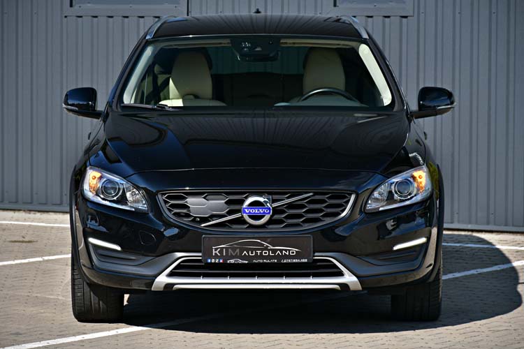 Volvo V60 Cross Country D4 Geartronic SUMMUM