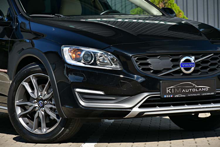 Volvo V60 Cross Country D4 Geartronic SUMMUM