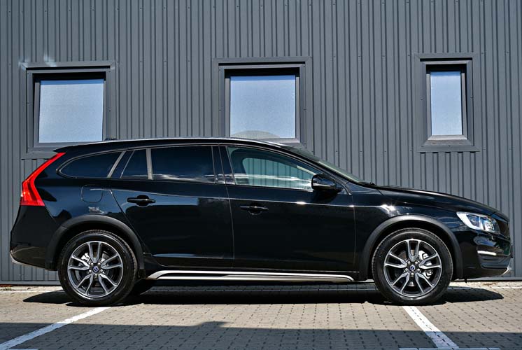 Volvo V60 Cross Country D4 Geartronic SUMMUM