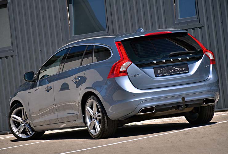 Volvo V60 D4 Geartronic Summum Edition