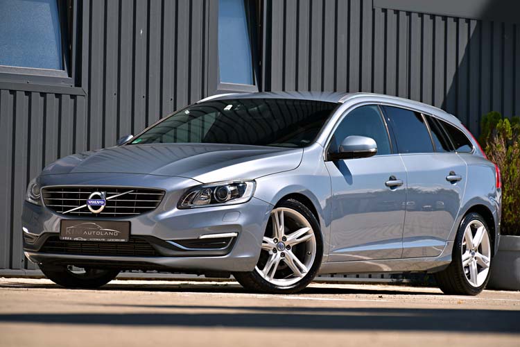 Volvo V60 D4 Geartronic Summum Edition