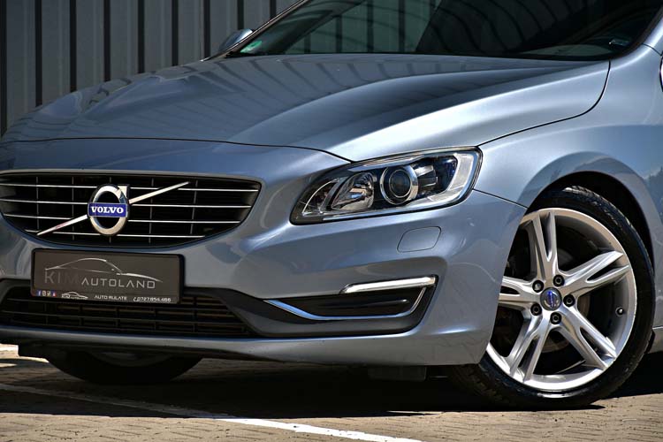 Volvo V60 D4 Geartronic Summum Edition