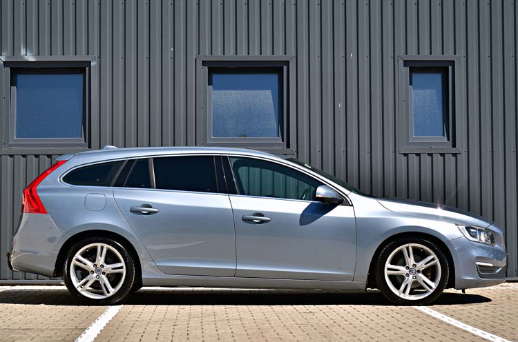 Volvo V60 D4 Geartronic Summum Edition