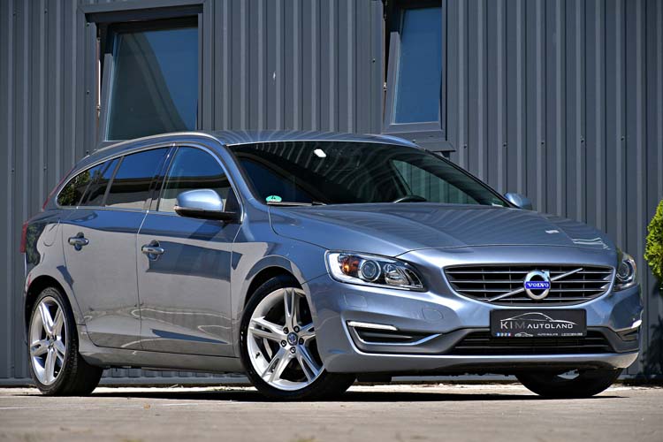 Volvo V60 D4 Geartronic Summum Edition