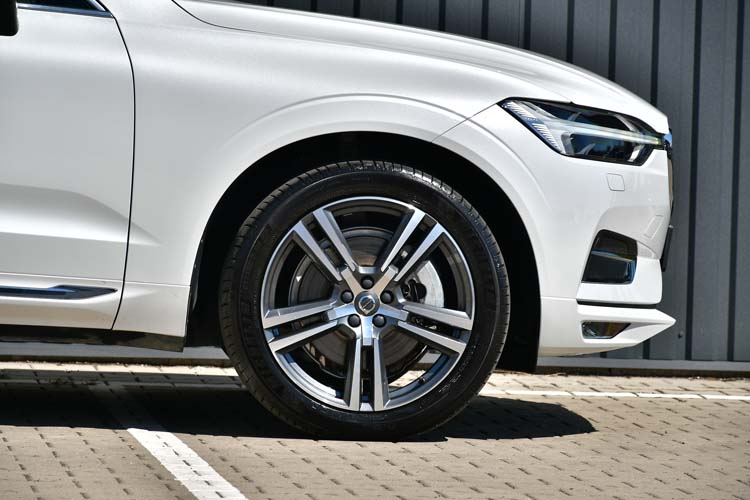 Volvo XC 60 B4 MHEV AT8 AWD Inscription