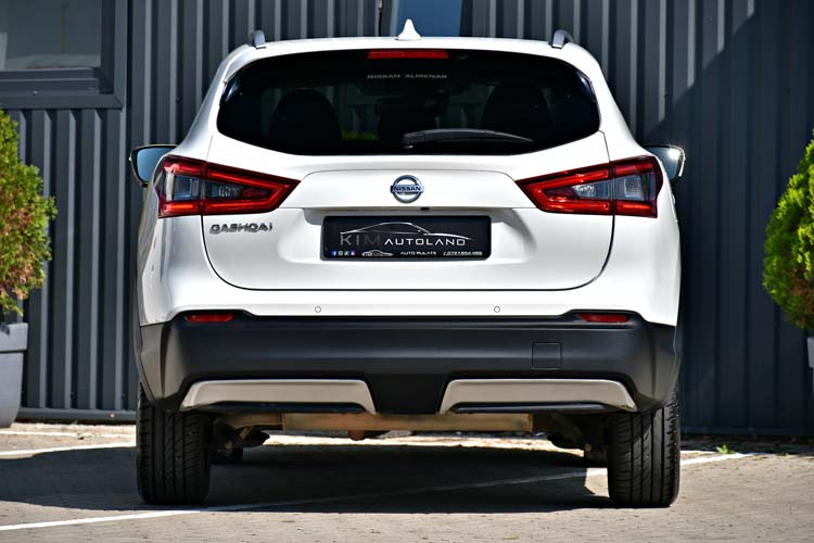 Nissan Qashqai 1.6 DCi Xtronic TEKNA