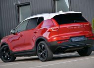 Volvo XC 40 D4 AWD Geartronic Momentum Pro