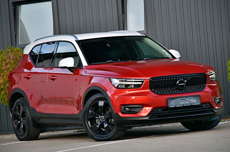 Volvo XC 40 D4 AWD Geartronic Momentum Pro