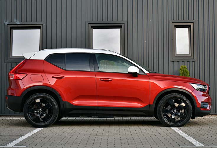 Volvo XC 40 D4 AWD Geartronic Momentum Pro