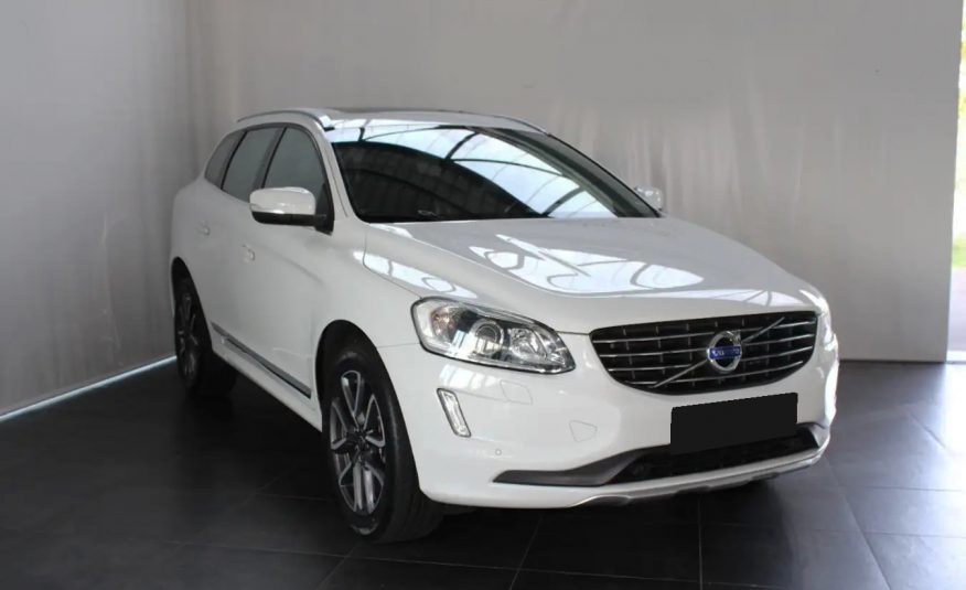 Volvo XC60 2.4 D4 AWD Momentum Edition