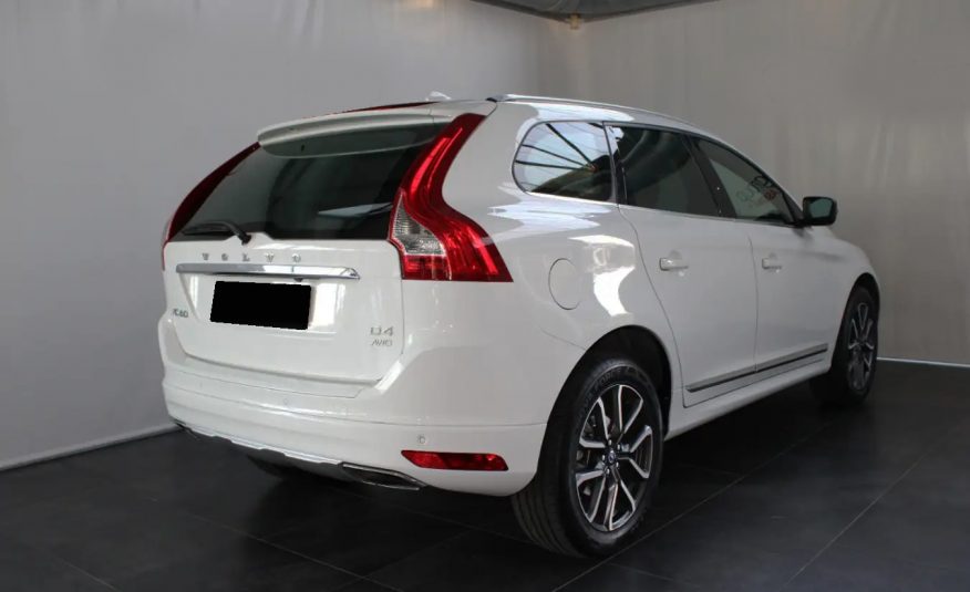 Volvo XC60 2.4 D4 AWD Momentum Edition