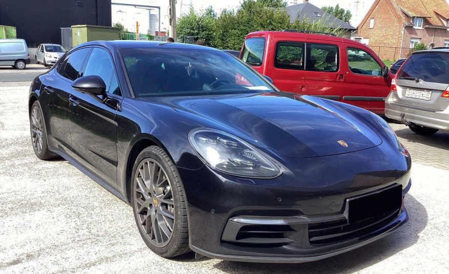 PORSCHE Panamera 4 E-Hybrid 3.0 TURBO SPORT