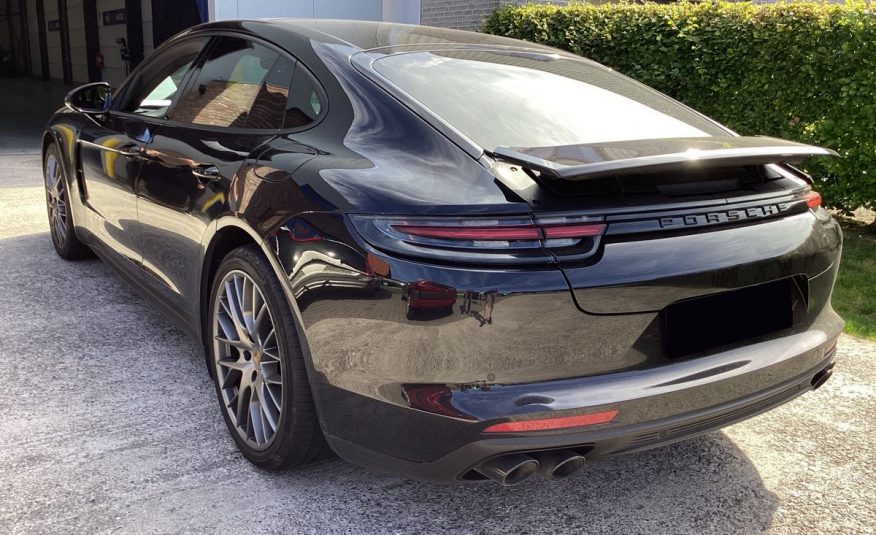 PORSCHE Panamera 4 E-Hybrid 3.0 TURBO SPORT