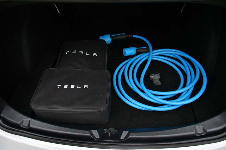 TESLA Model 3 AWD Dual Motor LONG RANGE AWD