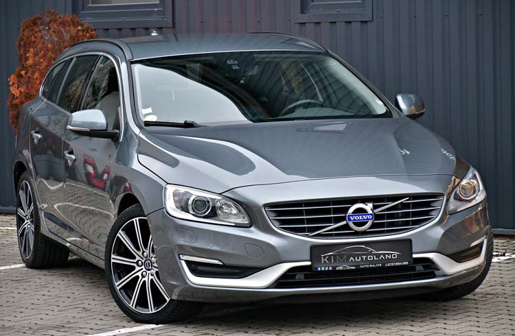 Volvo V60 D3 Geartronic Momentum Edition