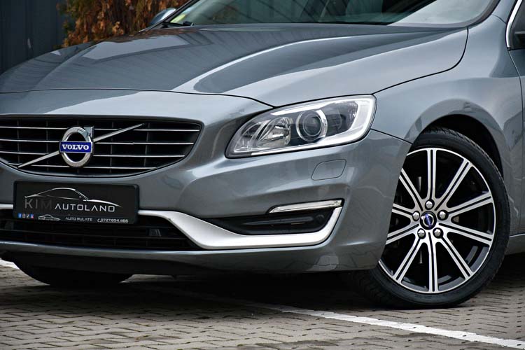 Volvo V60 D3 Geartronic Momentum Edition