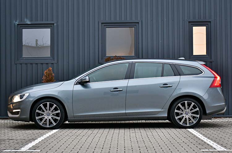 Volvo V60 D3 Geartronic Momentum Edition