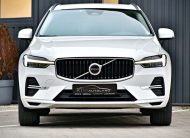 Volvo XC60 2.0 B4 MHEV AT8 AWD Momentum PRO