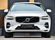 Volvo XC60 2.0 B4 MHEV AT8 AWD Momentum PRO