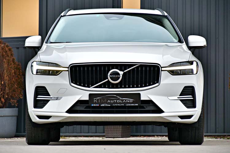 Volvo XC60 2.0 B4 MHEV AT8 AWD Momentum PRO