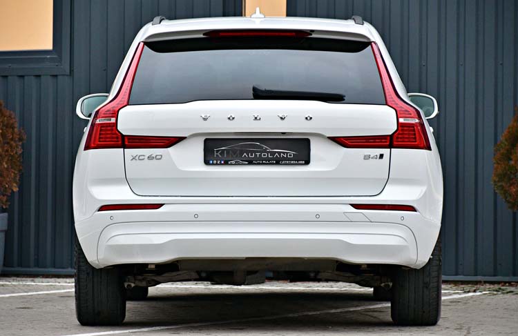 Volvo XC60 2.0 B4 MHEV AT8 AWD Momentum PRO