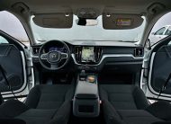 Volvo XC60 2.0 B4 MHEV AT8 AWD Momentum PRO