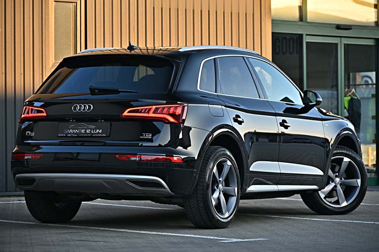 Audi Q5 2.0Tdi ULTRA Quattro S Tronic S LINE+