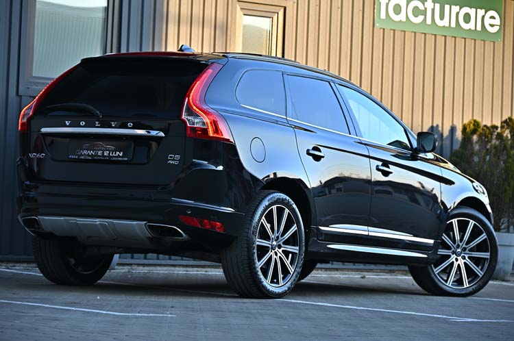 Volvo XC60 2.4 D5 AWD 4X4 Summum Edition